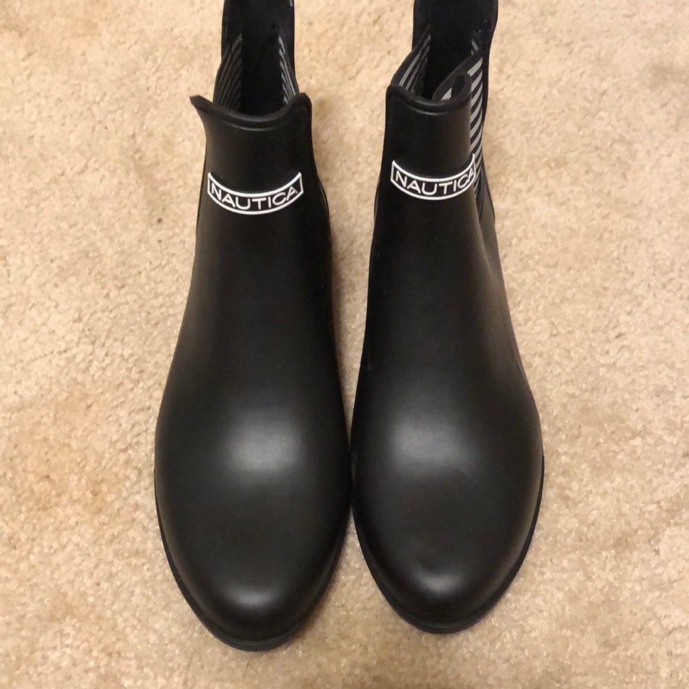Nautica Black Rain Booties